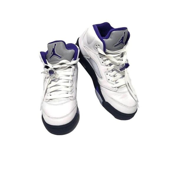 Jordan 5 Retro (GS) Big Kids' Shoe White-Dark Concord-Black 440888-141 - Size 5.